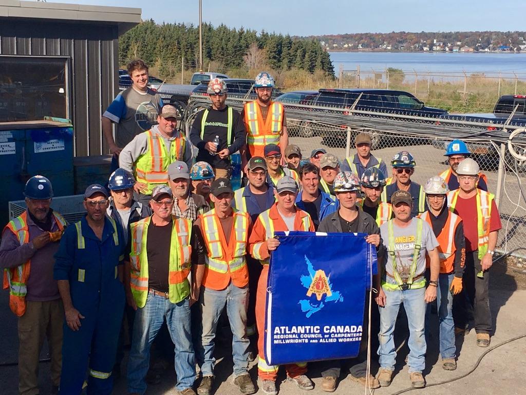 Local 83 scaffolders Northern Pulp shutdown 2017 Abercrombie, NS https://ubcbuilt.ca/wp-content/uploads/2024/10/Local-83-scaffolders-Northern-Pulp-shutdown-2017-Abercrombie-NS.jpg